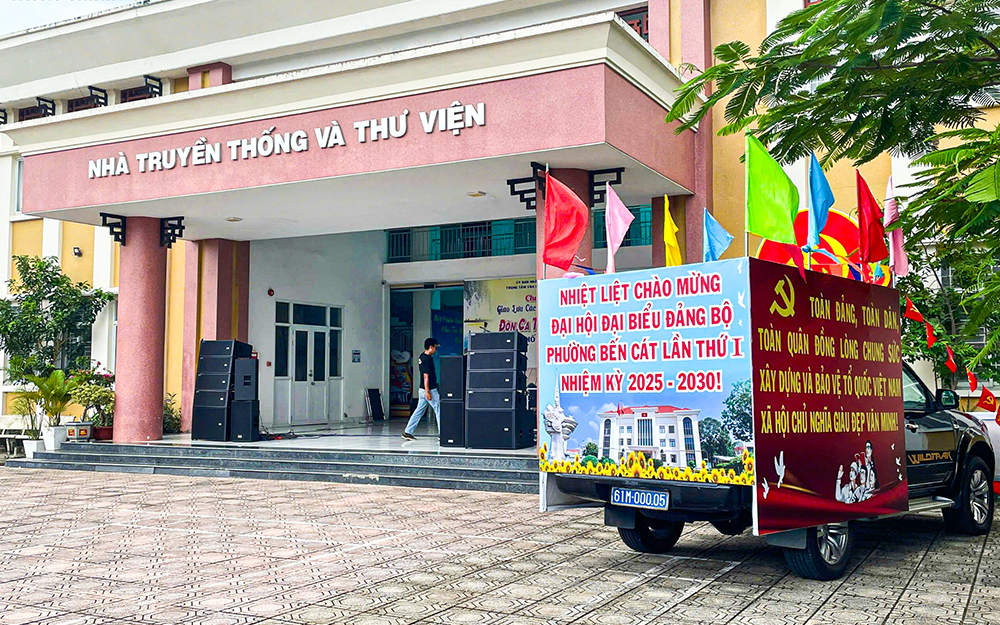 Nhà truyền thống và Thư viện TP. Bến Cát